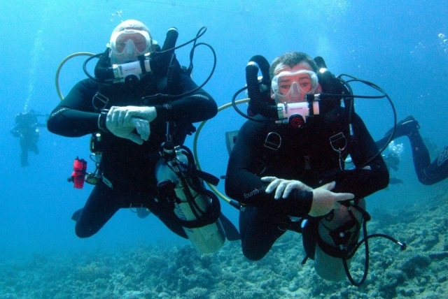  Entdecken Sie unbekannte Gebiete unter Wasser