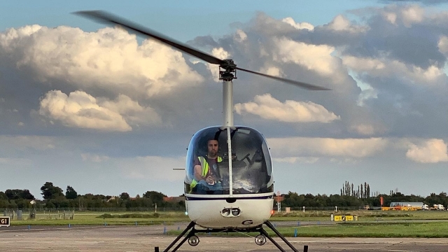  Pilotar un helicóptero R22