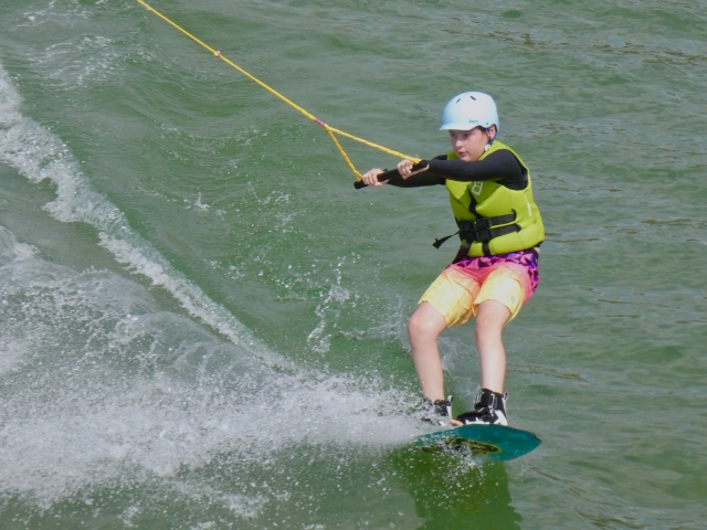  wakeboard con gli amici 