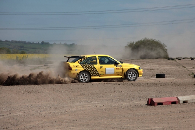  Dirija nossos carros de rally
