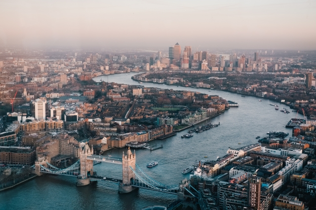  Schnellbootfahren durch London 
