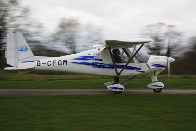 Getting a microlight flight