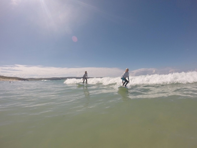 Surfing with your partner