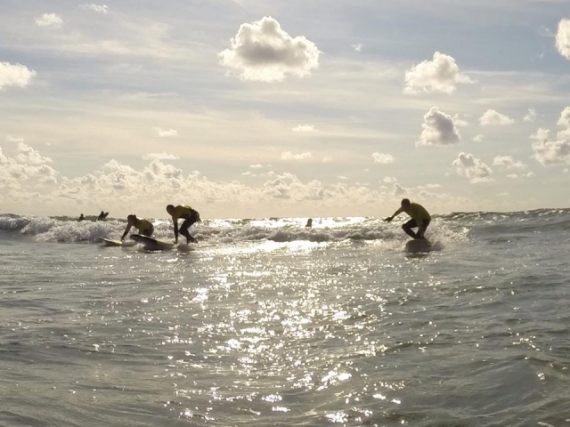  Surf entre amis 