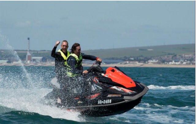  Jet-Ski mit Freunden 
