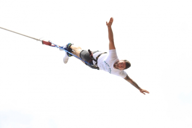 Bungee Jump a Belfast 