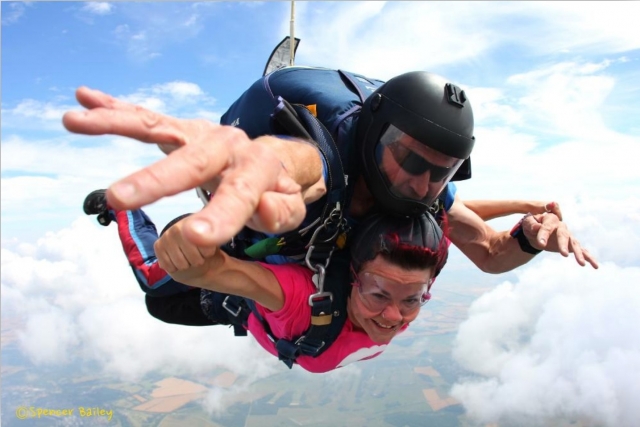  In die Luft fliegen 