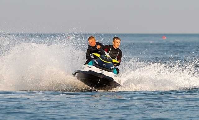 Sessione di moto d'acqua per coppie 