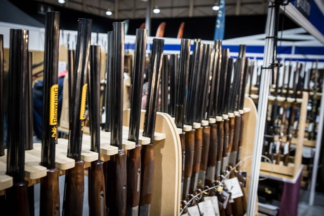 The guns that we will give you to practise Clay Pigeon Shooting
