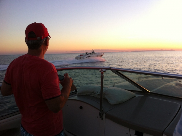  Wunderschöner Sonnenuntergang von unserem Boot aus
