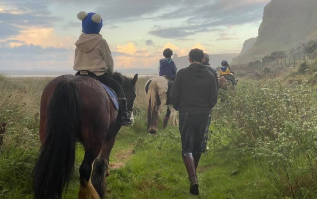  Genießen Sie Ihre Pferdewanderung in Londonderry