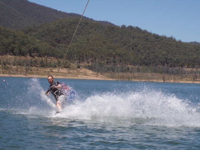 Surfez sur les vagues comme un pro 