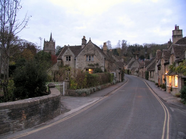  Esplora il Wiltshire dal cielo