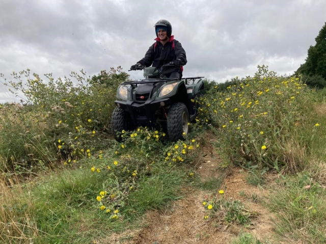  tra i fiori 