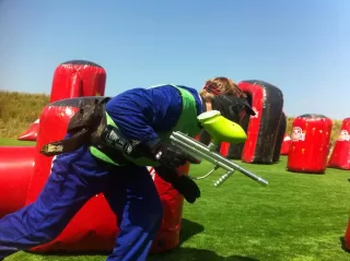 Batalla de paintball en Albourne + 500 bolas de pintura