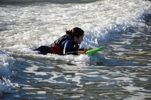  Catching Waves