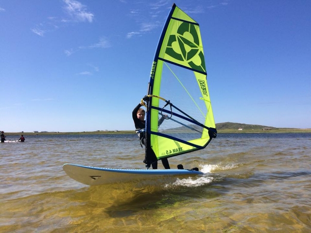  Adquirir algunas habilidades de windsurf 