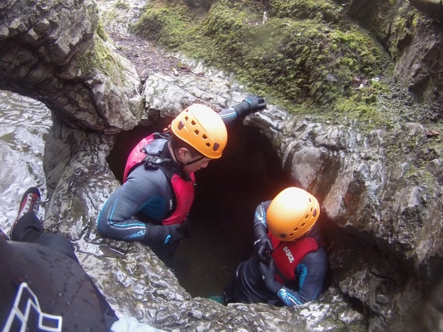  Sessioni di speleologia