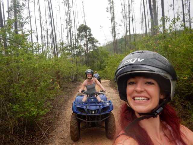  Quad Bicking em Cheshire 