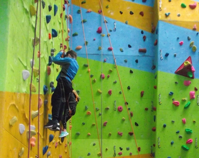  L'arrampicata indoor è fantastica