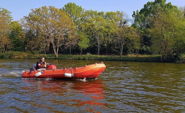  Vuoi andare a pescare? Prenota la tua barca a guida autonoma! 