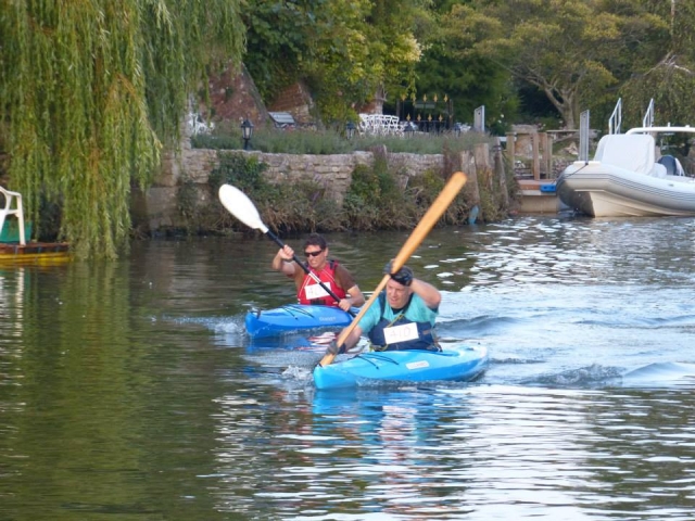  Explorar el río 