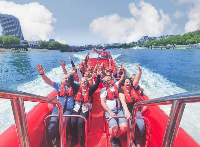 Have fun in ourboat trips