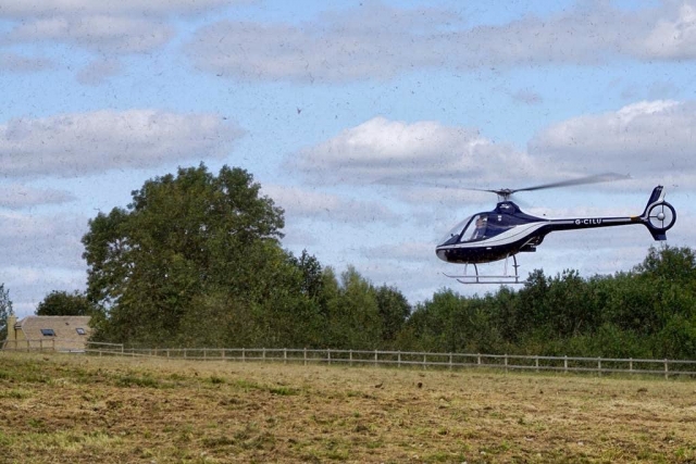  Vola con noi sul Gloucestershire
