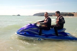1 hora Duo Jet Ski Adventure em St. Brelade