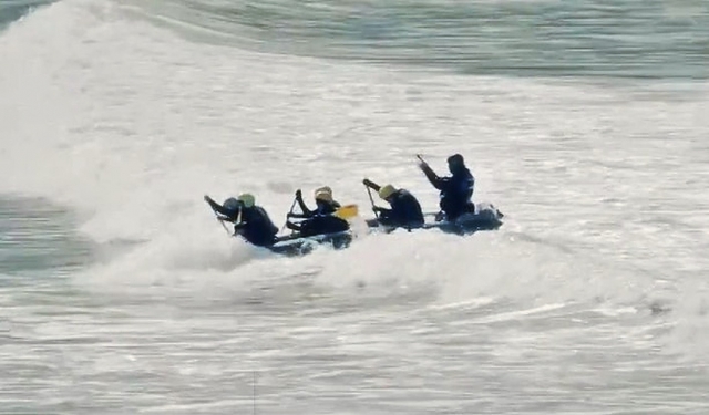  Surf-Rafting bis zum Ende!
