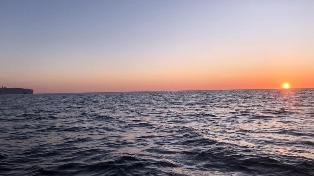  Eine wunderschöne Sonnenuntergangslandschaft. 
