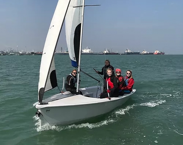  Route pour acquérir une certification de voile RYA niveau 2