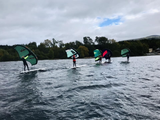  Wingfoiling am Loch Insh 