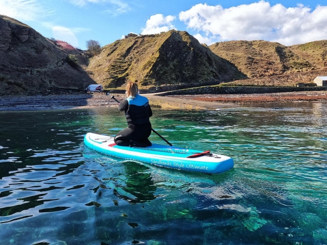 Paddleboarding 
