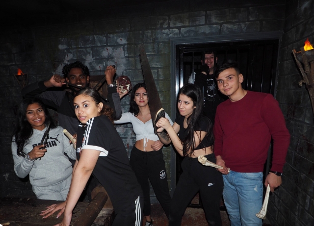  Divertiti con i tuoi amici in una escape room 