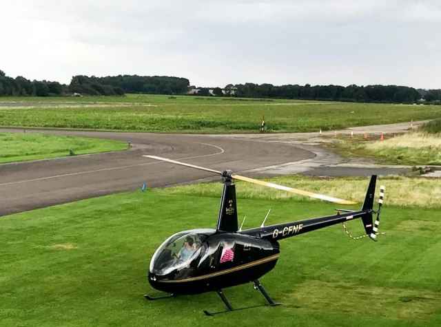  R44 直升机飞行 