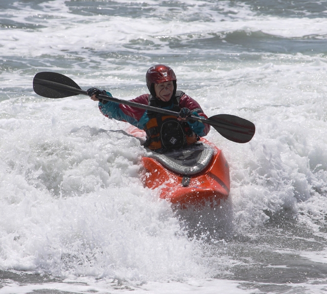  Ponte a prueba y prueba el surf kayak 