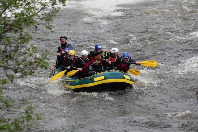  Vive una divertida sesión de rafting