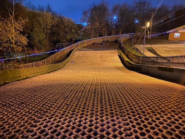  Illuminiamo la strada di notte 