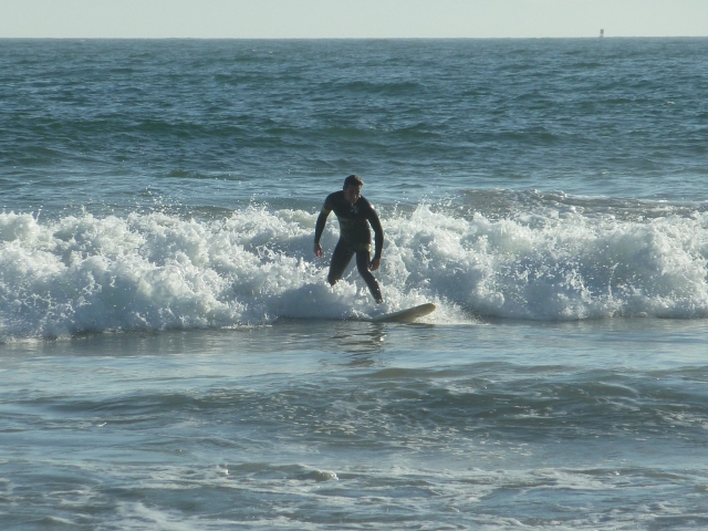  Surfer en Irlande