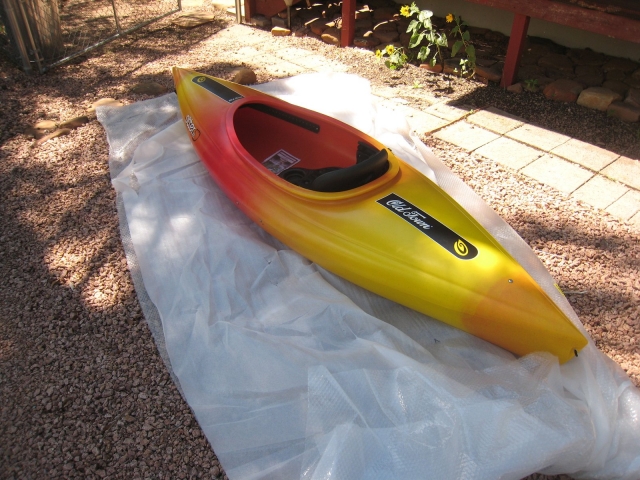  Montez à bord du kayak