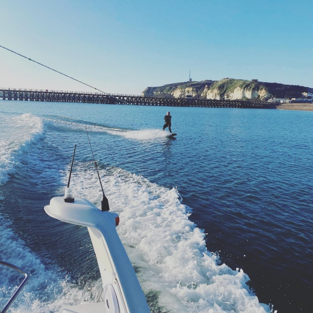 Have a fantastic wakeboarding trial