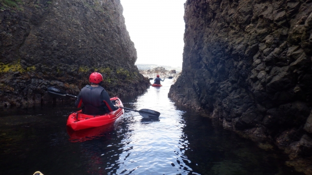 Paddle under the bridge