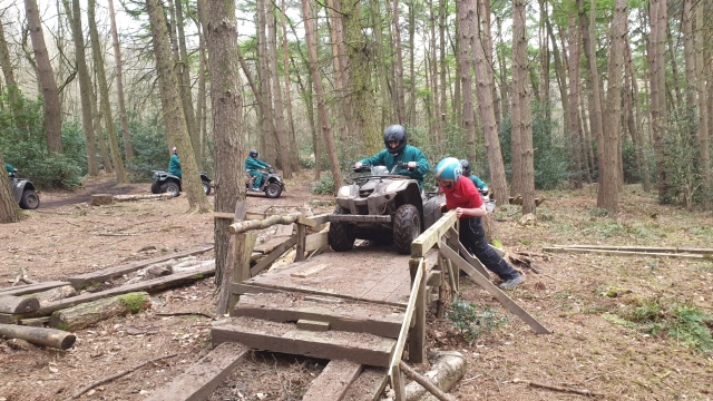  Sfida te stesso e unisciti alle nostre avventure in quad 