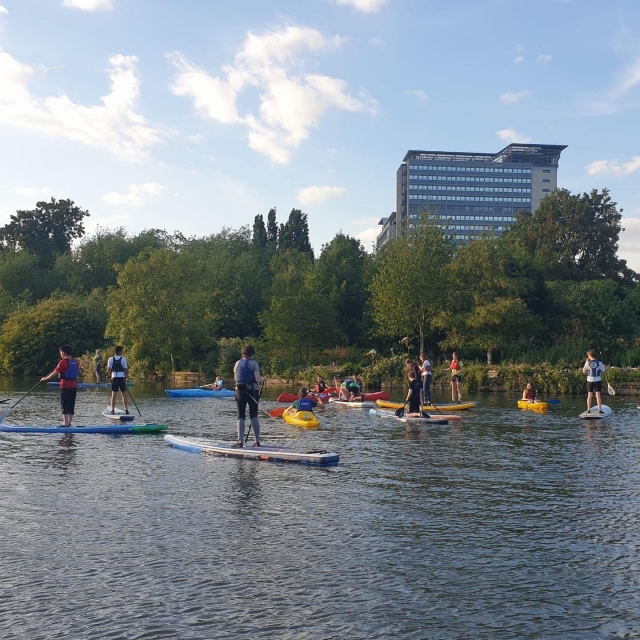  Sessione privata di SUP al Brentford Lock 