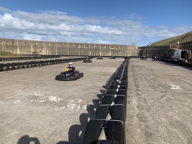  Course sur notre piste de karting