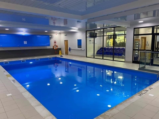  Nous avons une piscine chauffée