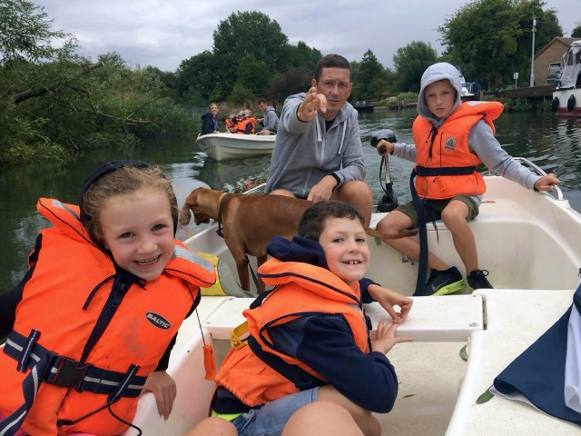 Porta i bambini e il cane! 