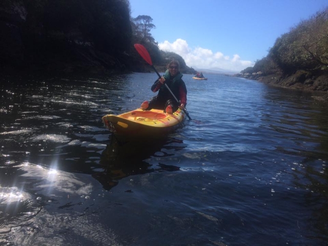  Pagayez sur les eaux scintillantes 