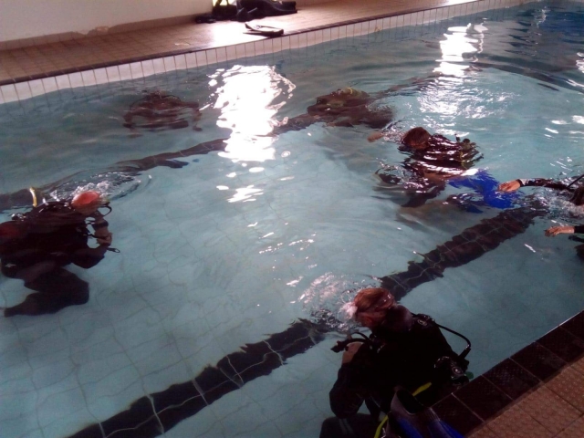  Plongées en eaux confinées